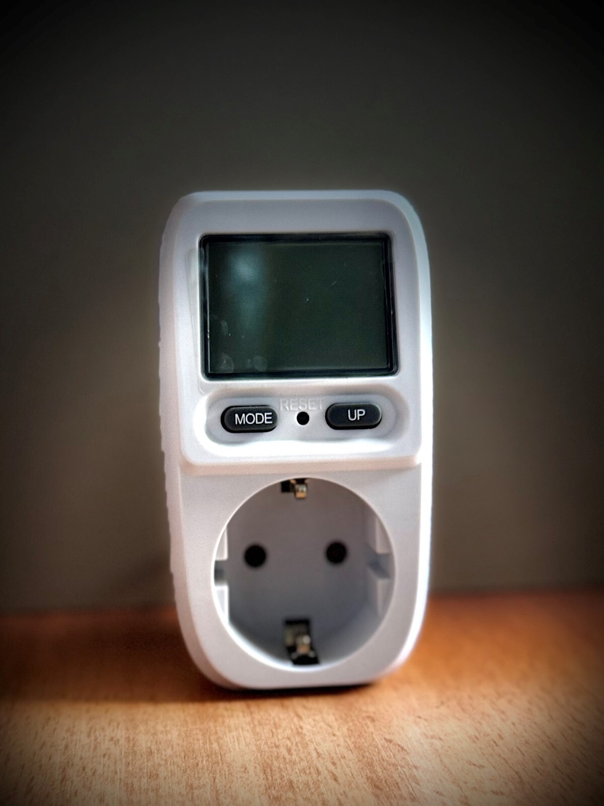 Prise avec compteur de consommation intégré - Image 3