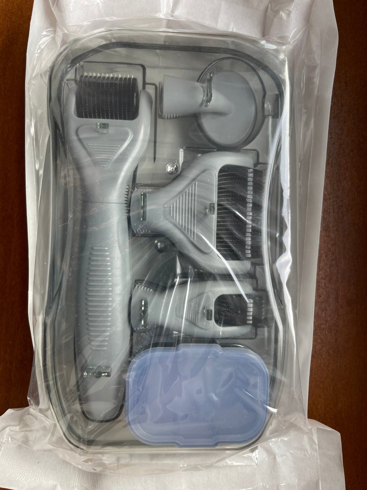 Derma roller │6 en 1 kit│ , rouleau │micro aiguilles │ régénération peau - Image 3