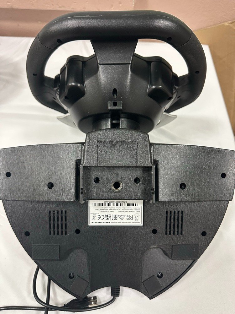 Volant de Course Thrustmaster T80 Ferrari 488 GTB - Vendu Seul (Sans Pédalier N – Image 3